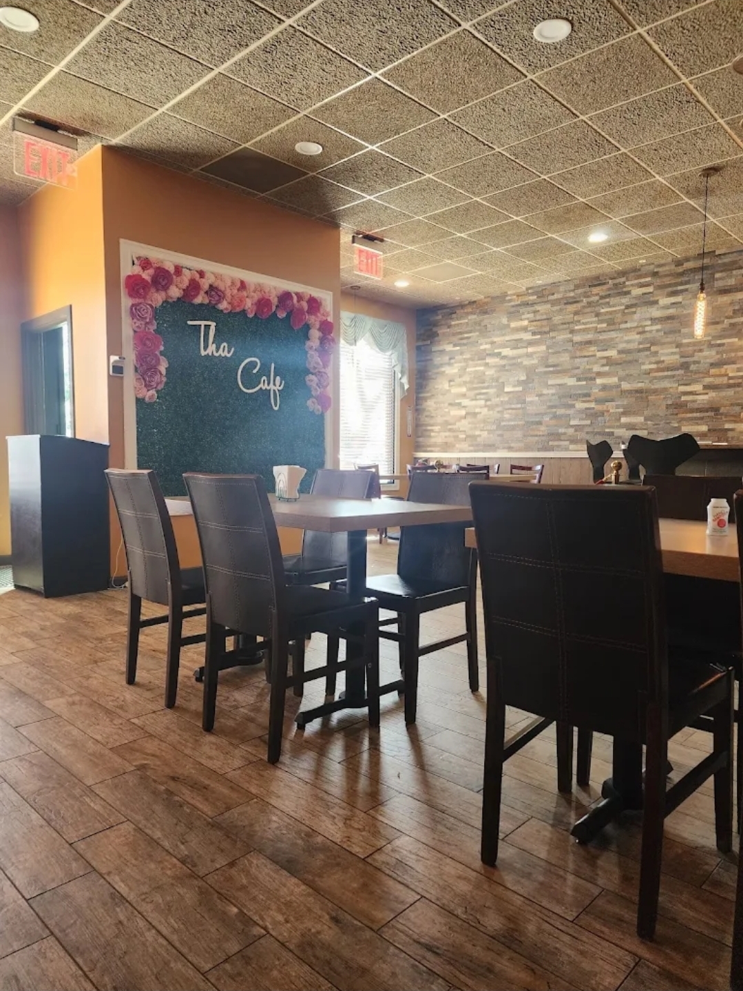 Tha Cafe interior dining room